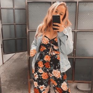 Floral Jumpsuit with pockets :)
